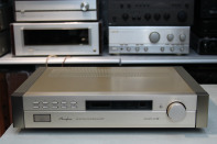 Accuphase C 11