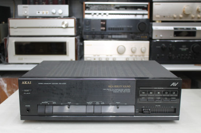 Akai AM A 305
