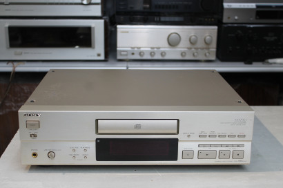 Sony CDP 555 ESJ