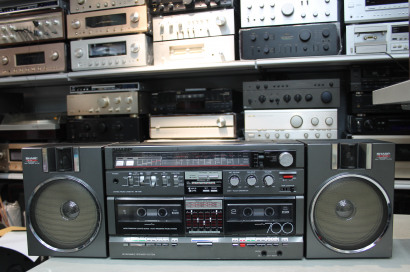 Sharp GF 700