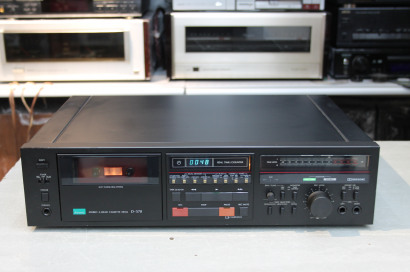 Sansui D 570
