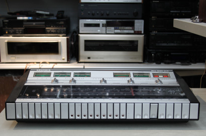 Grundig RTV 1020