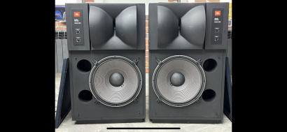 JBL 4430